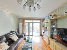 阳光绿园 新上房 中间楼层 位置佳 采光好 诚意出