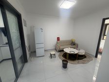 南北通透樱花北街16号院1室1厅精装修