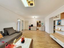 北海路市府旁 人民广场近 精装修 上德润和新华 126平3室