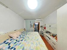 新泾六村送二十平的院子·新上南北通透一房一厅,拎包入住