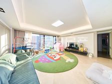 红玺台4室2厅精装修