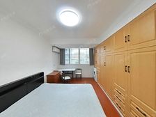 甘泉苑,两房一厅,小区门口轨交20号在建,停车方便