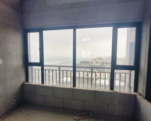 新区,万达广场旁,25年新房,5室3厅,复试河景房,单价7千