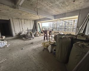 中海九玺 7房2厅176万