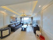 光复西路苏州河景房1排,全天有阳光景色怡人,冬天老暖和了。