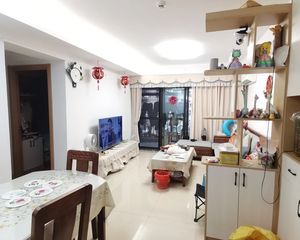 万科城北区 3房2厅93万