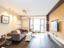 南向2居 精装 小区中间位置 观花园水系 采光足