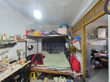 伊朗风格,爱家老业主,一厅2户,低楼层,厨卫朝北,户型正气