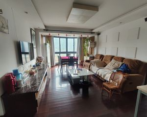 江南春晓3室2厅1卫南朝向198.0万元/套出售