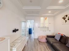 荣和怡景园经典1房,房东急售 精装新房 朝南户型 此房一套!