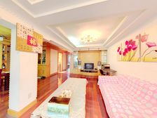 房东诚心出售的,一梯两户,双南户型