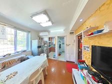 低楼层 边套全明一室一厅 近莲花路站 房东诚心出售