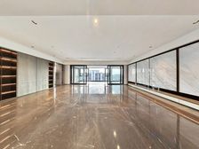 明湖旁 江山万里出品 昆吾白石材立面 大横厅大平层