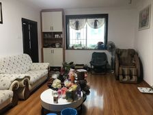 泰富花园3房2厅中装69万