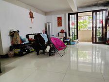 宇达花园4房2厅精装73万