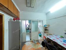 孝陵卫地铁站旁 罗汉巷2楼 二室一厅