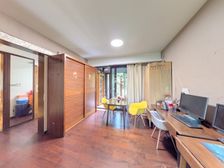 精装两房两厅两卫,带院子,无遮挡 诚售,位置好,欢迎品鉴。