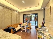 学学在,位置很好,双地铁,兰香湖瑞金医院旁,诚售,欢迎品鉴。