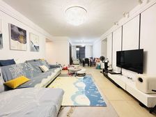 澜月府精装4房,南北双阳台,户型通透,采光好,小区中心地段,安静舒适