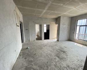 广西舞台研究所 3房2厅198万