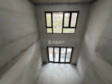 碧桂园湖悦天境 1+2复式 带院子 地下室126平 230万