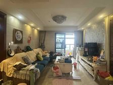 荣和悦澜山 4房2厅130万