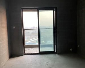 中旅城(星旅城)3室2厅1卫南朝向109.0万元/套出售