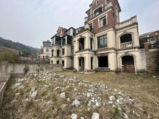 兰乔新出带全明地下室,自带大花园,地势高,视野好,诚意急售