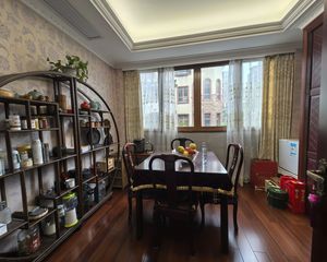 东方湾邸别墅5室3厅3卫南朝向1250.0万元/套出售