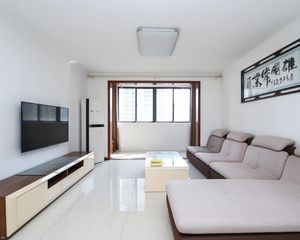南北通透宝龙城市广场3室2厅精装修