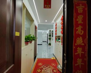 唐樾青山一期 4房2厅170万