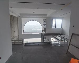 湖畔书院5房2厅精装375万