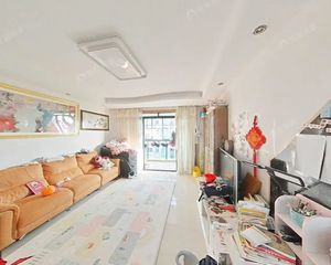 想要房型正气,想要边套全明,想要浪漫花园,想要热闹繁华来