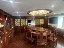 鲁班一号4房3厅豪装173万
