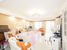 新增)北京GOLF公寓)总价低)南北通透3居室,视野开阔