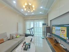 商品房大复式,精装全送,带露台,带阁楼,带车位