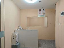 物业招商临街商铺142平米价格优惠 适合美容培训等液体