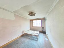 新上4楼!双南户型,南北通透,上适存,税各付,看房密码锁!!