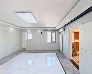 双客厅,双卫,双入户,50万精装,采光视野好