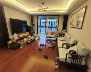 万科望庐花苑4室2厅2卫南朝向250.0万元/套出售