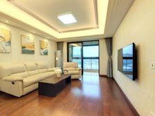 实地拍摄,业主急售,付款好有惊喜,看房随时! 家具家电全送!