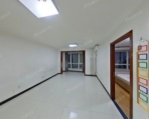 保利百合花园 90.98平2居 南向精装修 自住保养好