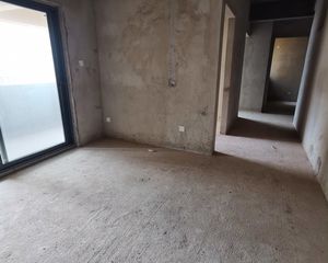 龙域香醍半岛 4房2厅58万