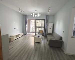 盛科城小区 4房2厅140万