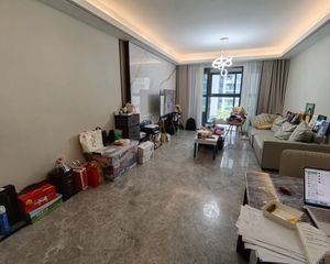 世茂璀璨万境4室2厅2卫南朝向300.0万元/套出售