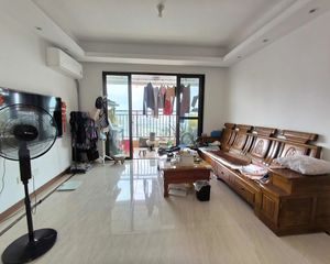 联发君悦 4房2厅89万