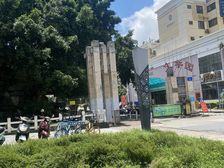 文华园 3房2厅72万