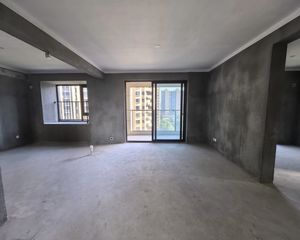 建邦璟誉府4室2厅2卫南朝向360.0万元/套出售