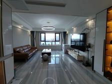 紫御宫馆 174平4居 南北向精装修 拎包入住