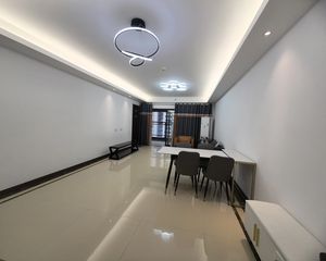 南宁万科金域中央 4房2厅134万